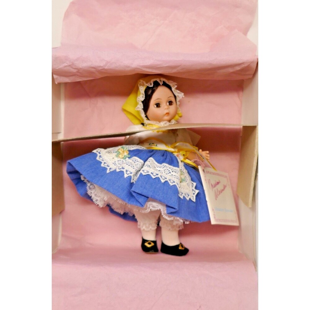 Madame Alexander International Miniature Showcase Bohemia 8'' Doll #508